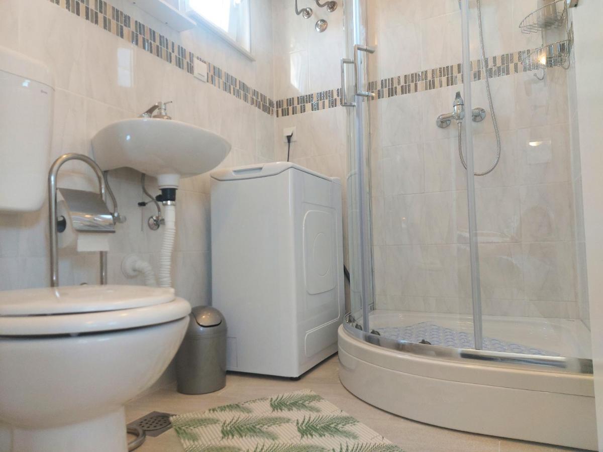 Palmira Apartman Ližnjan